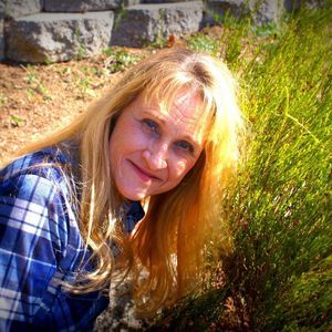 Meet your Posher, Debbie